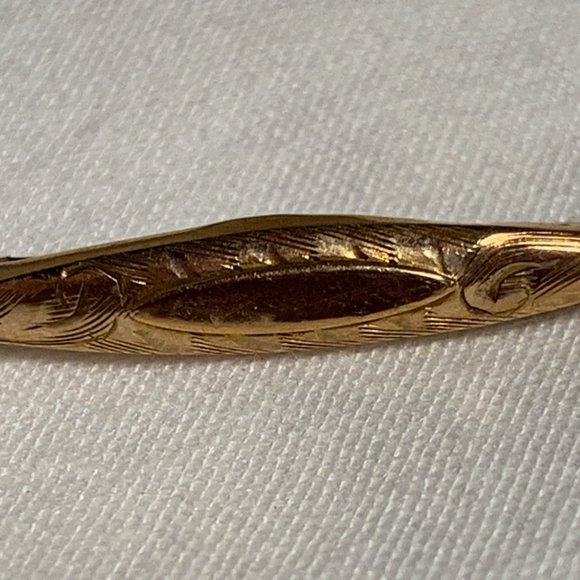VINTAGE PIN GOLD TONE DIAPER PIN - Picture 1 of 2